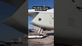 @boeing X-32 lose the bid for the next fighter to the @lockheedmartin X-35 Vid: theaviationaddict