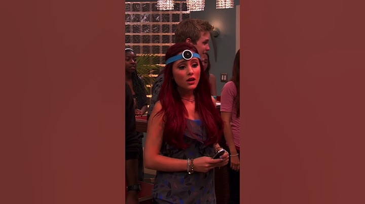 We would NEVER say she couldn't sing. 🎤 #VICTORiOUS