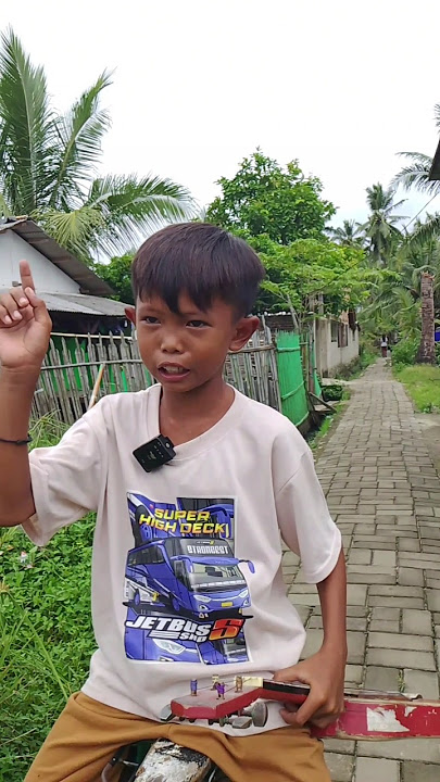 the curly one slandered the naughty boy