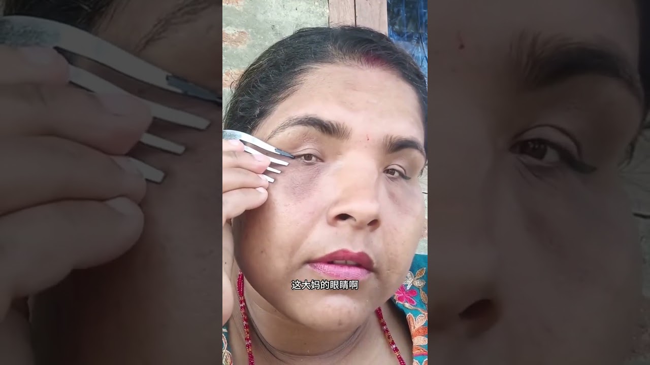 This Eyelash Hack Looks Crazy But Works 😍 