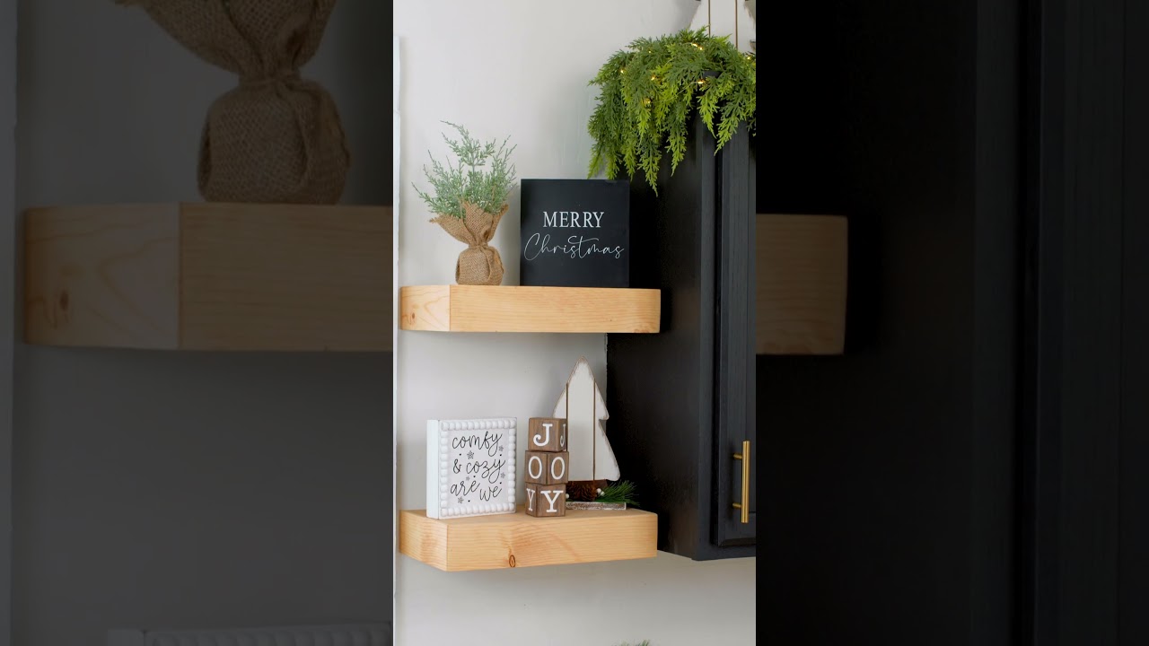 Neutral Christmas Kitchen