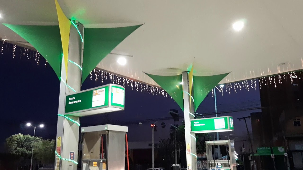 Decoração de Natal em postos de gasolina - YouTube