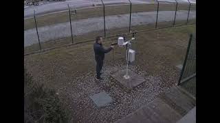Guy manually raised temperature at weather station to win a Polymarket bet