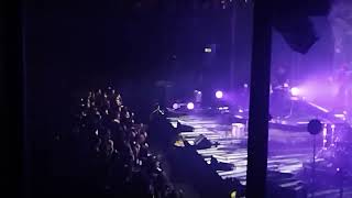 Ellie Goulding Performing "Starry Eyed" Live @ Roundhouse, London