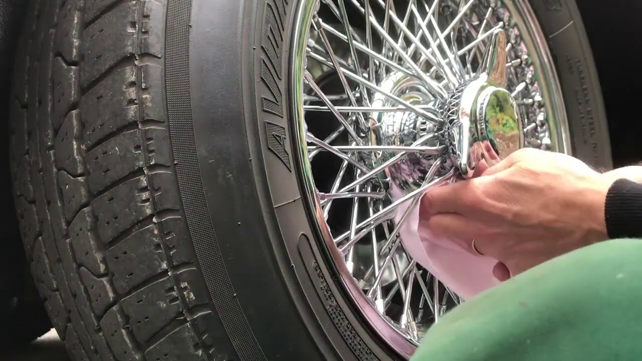 Cleaning Wire Wheels. Possibly the most boring classic car video, ever. YouTube