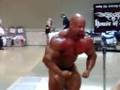 Branch Warren guest posing at 2008 NPC Branch Warren Classic