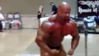 Branch Warren guest posing at 2008 NPC Branch Warren Classic