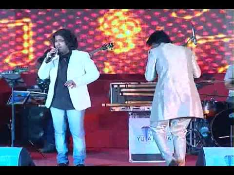 Paras performs popular song Jai Ho at Yuvaratna 2013