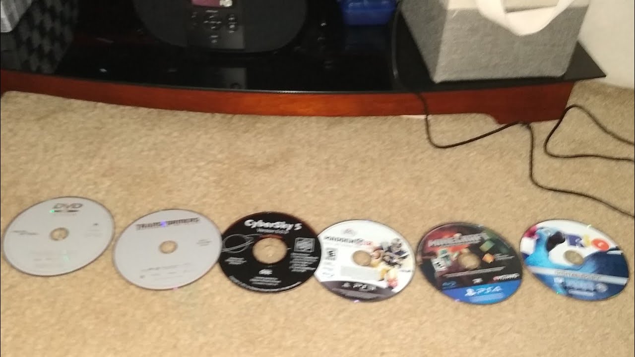 What happens when u put a foreign disc in a PS4 Pro YouTube