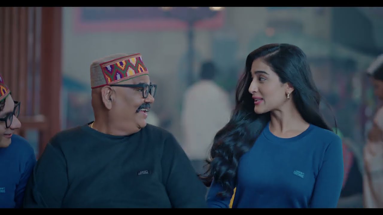 Lux Cotts Wool   Sardi Mein Bhi Garmi Ka Ehsaas new TVC starring Satish Kaushik