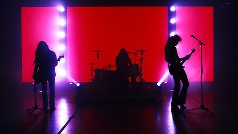 The Lonely Ones "Make A Scene" (Official Music Video)