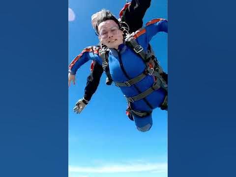 skydiving #shorts - YouTube