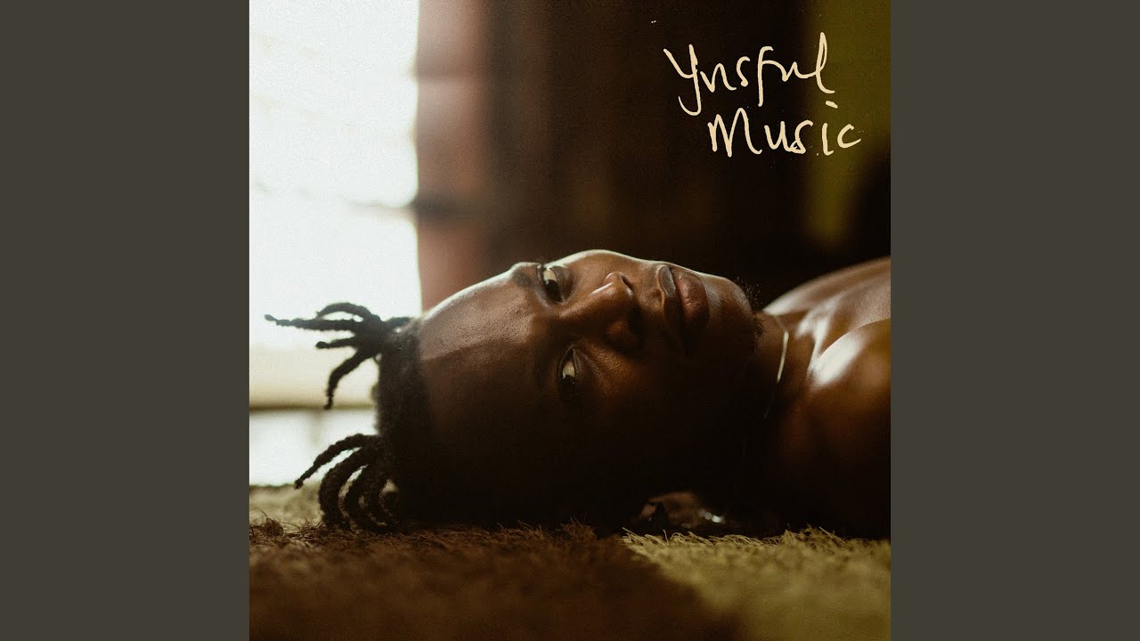 komplete riddim auf YouTube ansehen komplete riddim auf YouTube ansehen