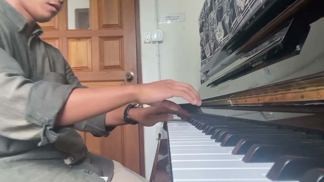 Hal Leonard solo book 5- Distant Water fall