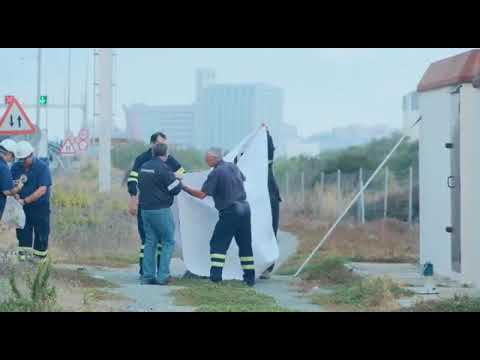 Los trabajadores de Navantia Puerto Real muestran sus reivindicaciones a la puerta de la factoría comparsas ana carolina