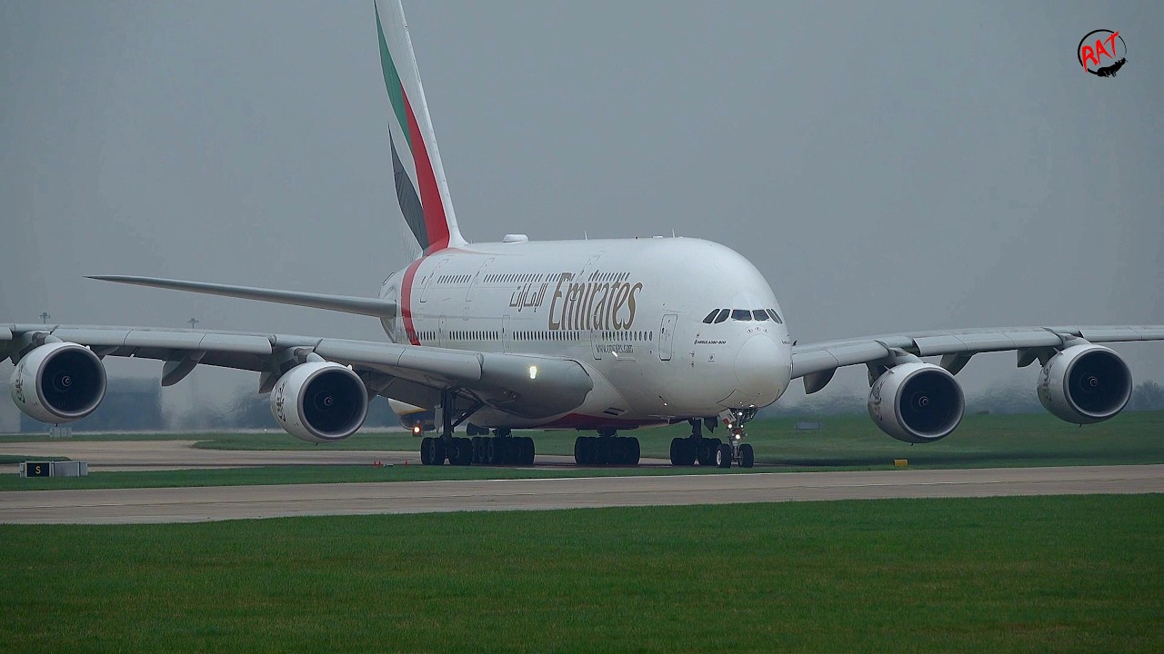 Beauty with the Beast ... Emirates 380 looking nice on its way to Dubai ... 4K