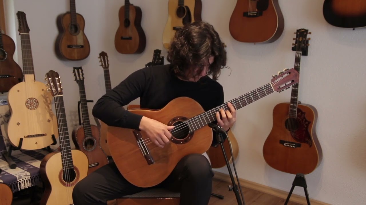 Antonio Lopez Martin 1939 - historical classical guitar with