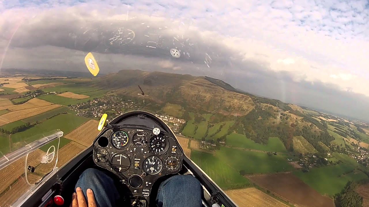 A short flight in the SZD Junior at the Scottish Gliding Center