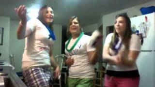 Chris Young Voices Karaoke Contest