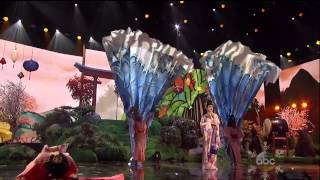 Full Katy Perry Unconditionally Performance at AMAs 2013 Guide