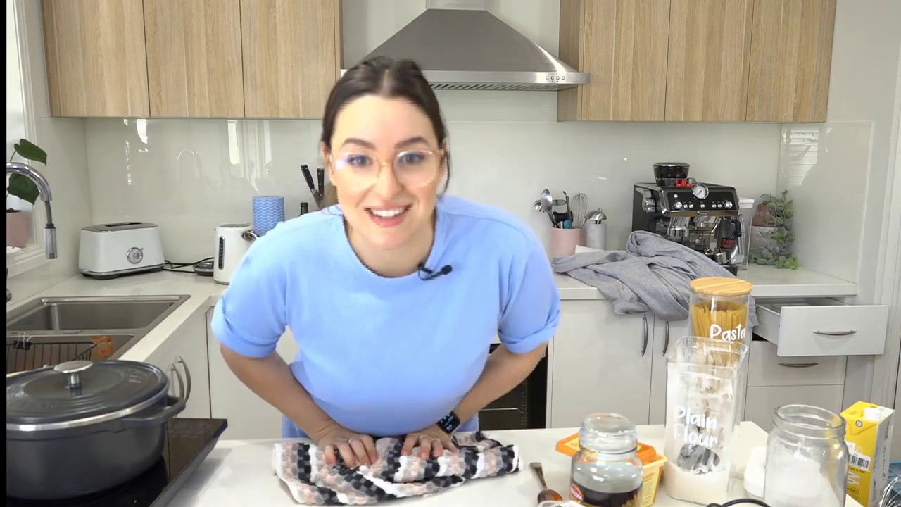 LIVE COOKING WITH LEAH / MONDAY 27TH APRIL / FOOD HACKS - YouTube
