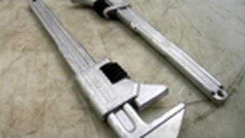 100 Diamond Tool & Horseshoe Co. Adjustable Wrenches on GovLiquidation.com