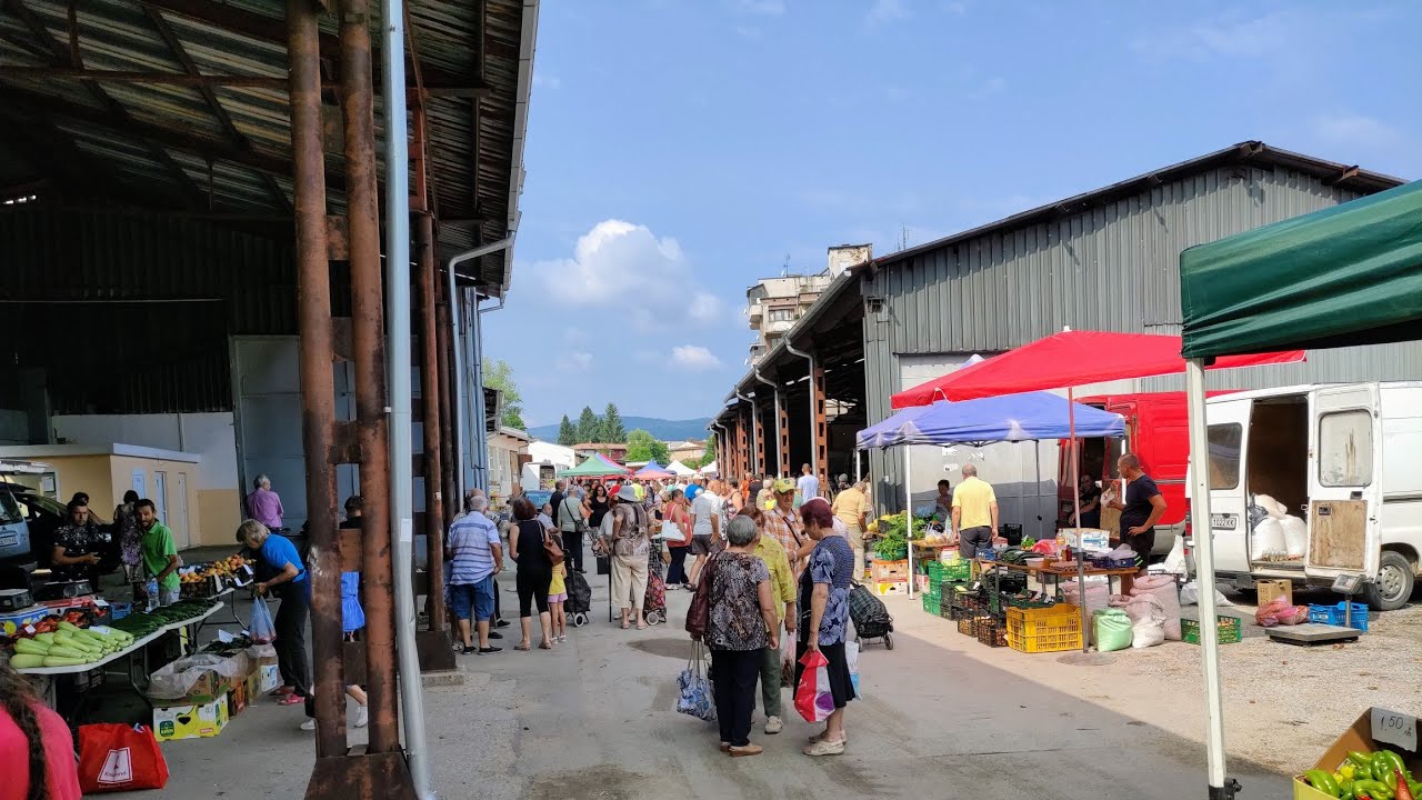 Triavna Farmers Market, Balkan Mountains, Bulgaria