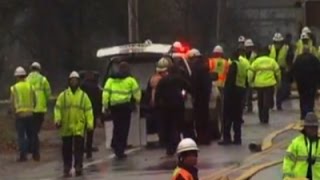 Raw: Rescue Crews at Scene of Ohio Plane Crash