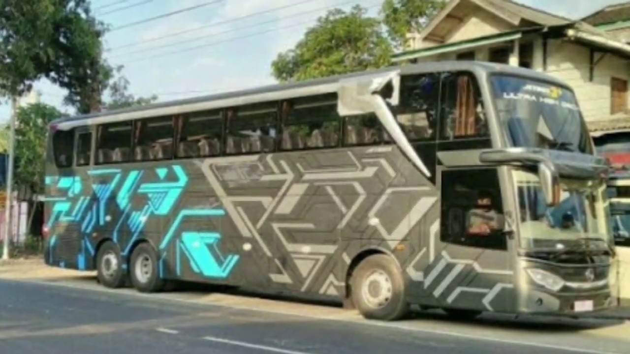 jet tour bus