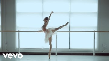 Vandelux - Glow (Official Music Video)