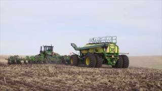 A closer look at John Deere’s massive C850 Air Cart