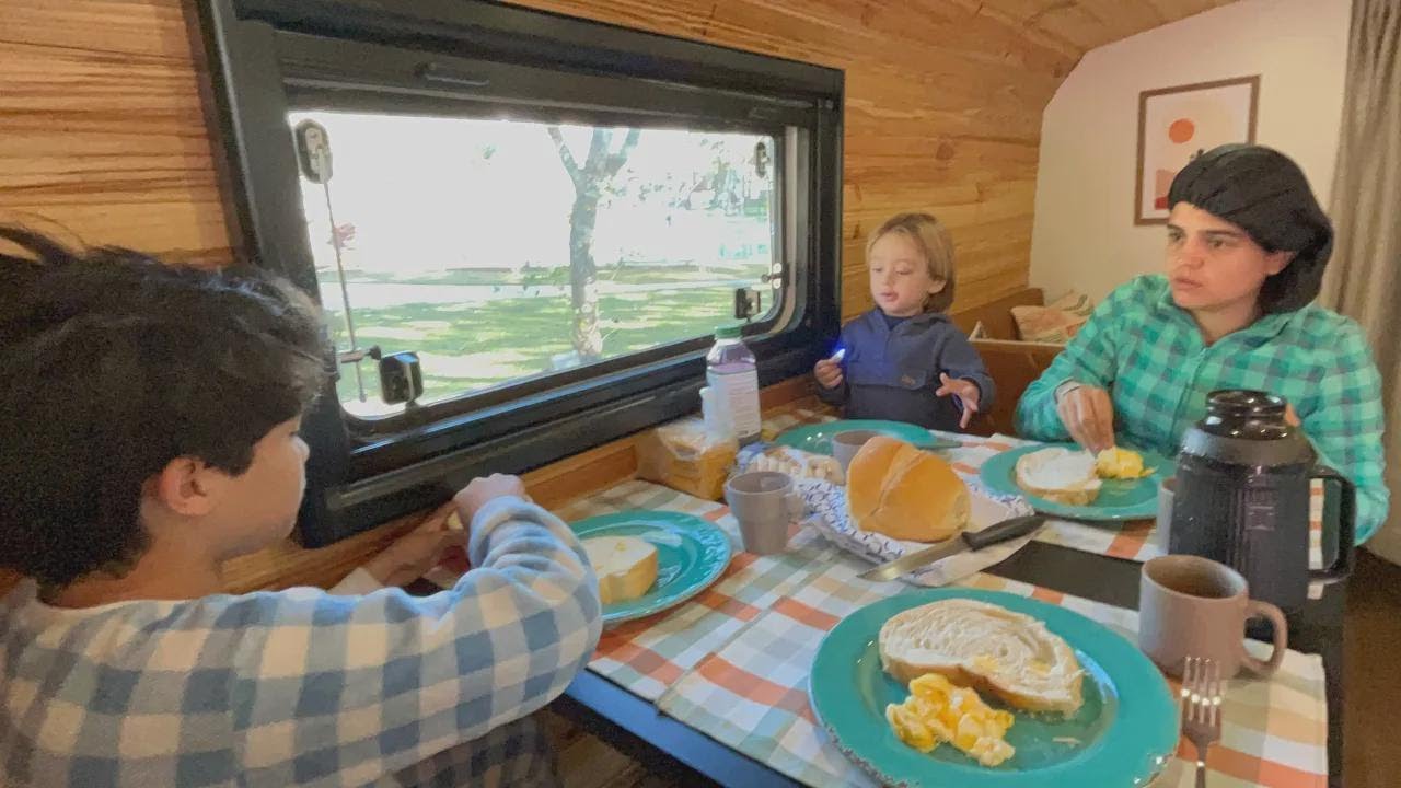 7 días viviendo en un autobús convertido en casa rodante