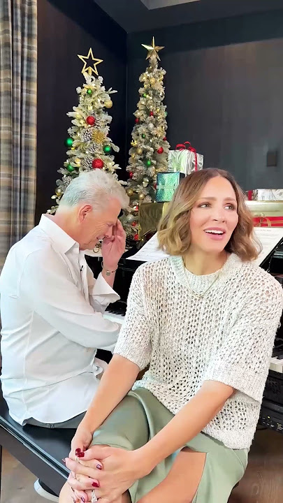 Can you name the song? 🙋‍♂️#namethesong #games #couplegoals