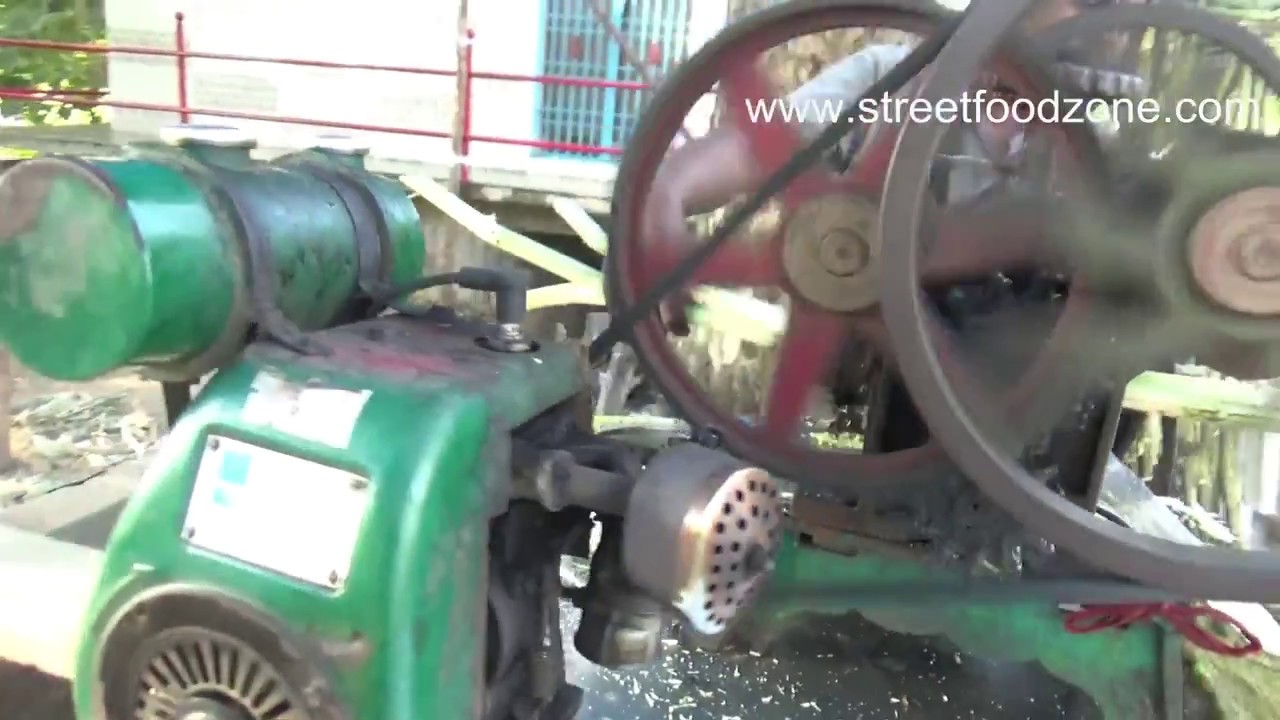 Sugar Cane Juice | Summer Healty Drinks in Indian Streets | Cheruku Rasam | Street Food Zone