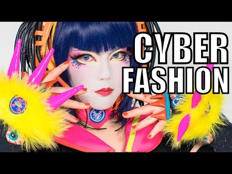 Flashy Cyber Fashion By Japanese Shironuri Fashion Model Bazookistan バズーキスタンの白塗りサイバーファッションコーデ Youtube
