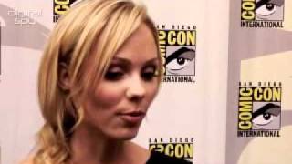 Laura Vandervoort at SDCC 2010