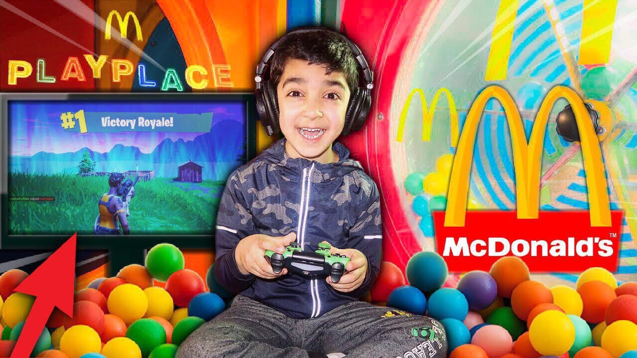 This 5 Year Old Kid Won A Game Of Fortnite In The Mcdonalds - this 5 year old kid won a game of fortnite in the mcdonalds playplace 5 year old plays fortnite