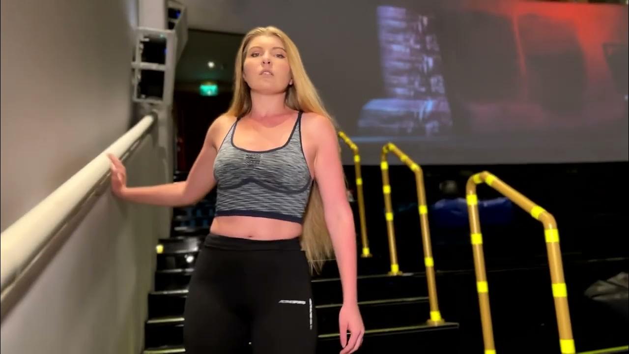 grand-fashion-week-in-dubai-theatre-of-digital-art-youtube