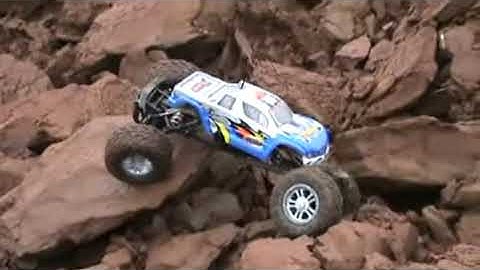 RockSlide Super Crawler Rocks on the Rocks