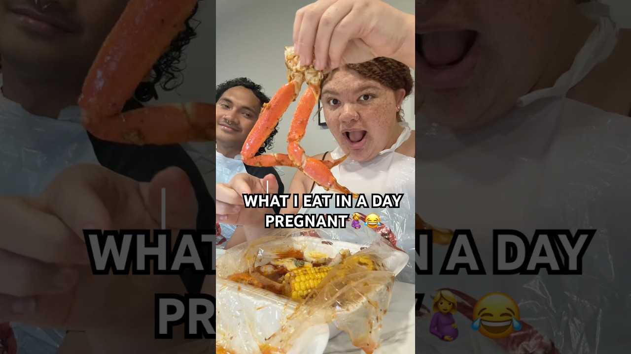 What I REALLY Eat in a Day FAT AND PREGNANT 🤰🥳❤️