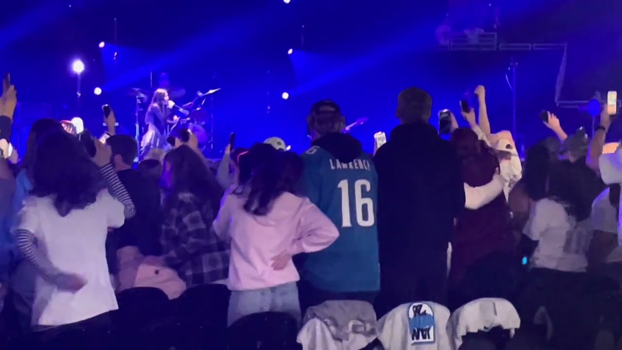 Katy Nichole singing Healing Now