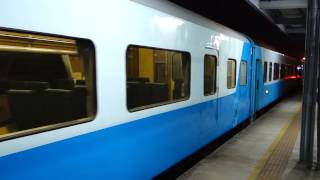 782次復興號(Fu-Hsin)駛離高雄站(R109)(元旦假期加班車)