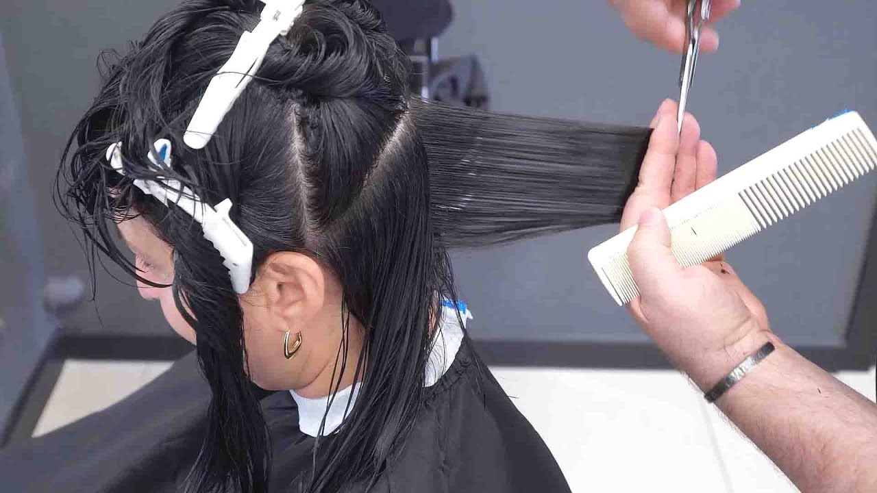 SUPER HAIRCUT – Short Layered Bob Makeover | Long to Short Haircut Transformation