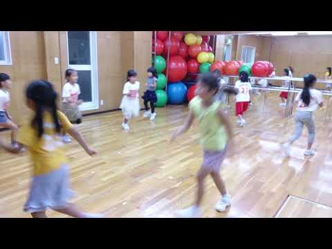 キッズダンス振り付け稽古 キッズダンシング火曜日クラス キッズガーデン武蔵小杉教室 指導 梶原和歌子　法政通り商店街