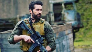 Scott Adkins (Jake Harris) 