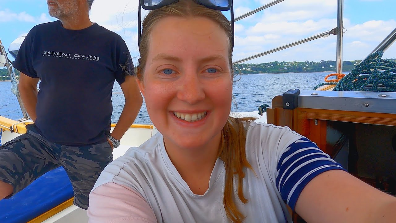 Reunion with Great Friends, Foraging for Seaweed and Continuing South - Sailing Alanouwoly EP 31