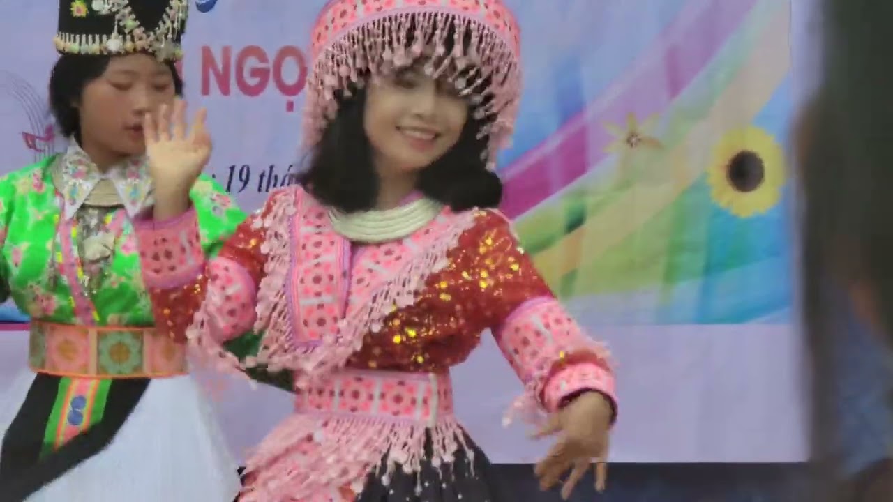 Nkauj hmoob seev cev (kuv nyiam koj) 