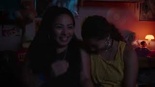 Acapulco 1x05   Kiss Scene — Sara and Gabriela Regina Reynoso and Samantha Orozco