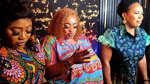 ACTRESS AYO ADESANYA KIKE ADEYEMI SHAKING THEIR BONBON WHILE FOLUKE DARAMOLA SHAKING HER BREÆST@....