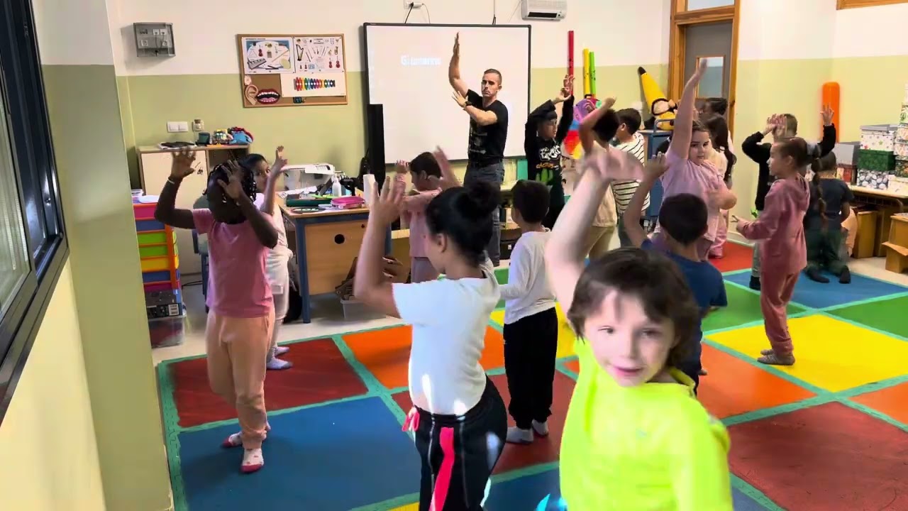 NOVIA MODERNA - 2ºA - DIA DEL FLAMENCO - CEPR ANDALUCÍA 